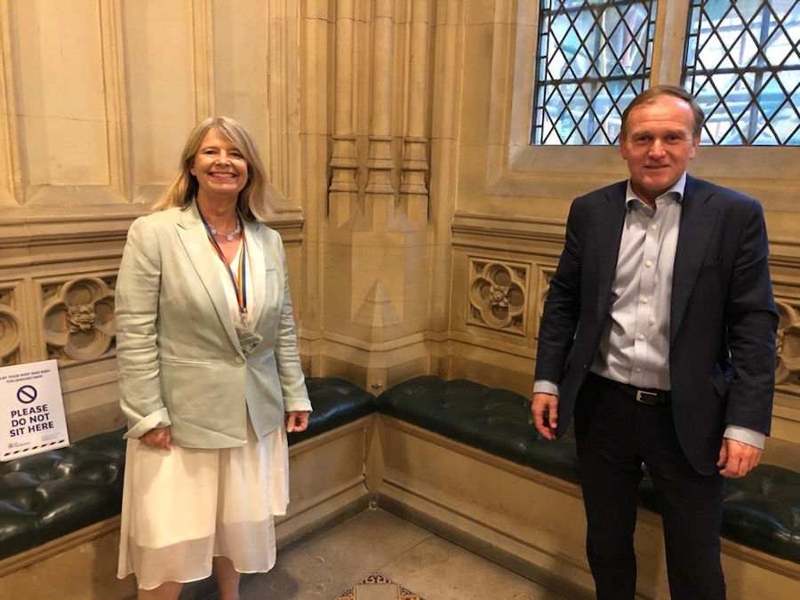 Harriett Baldwin MP meets Environment Secretary George Eustice in a socially distant way at the House of Commons.